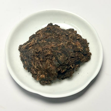 2016-Commemorative-Ripe-Pu-erh-Tea-Cake1