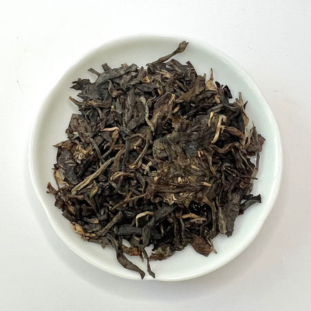 Chan-s-Thousand-Charms-Raw-Pu-erh-Tea-Collector-s-Edition-2011a