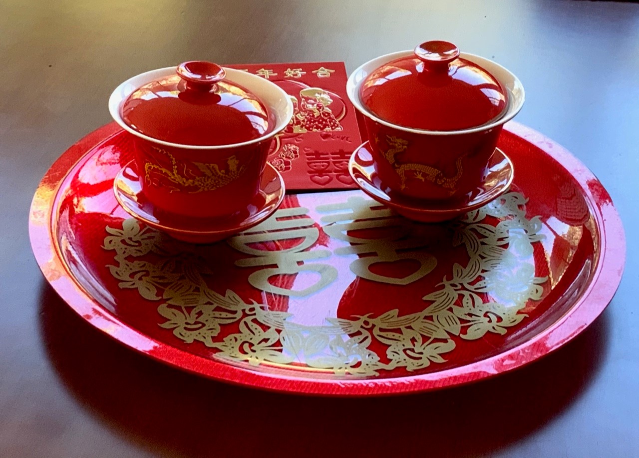 red marriage tea set
